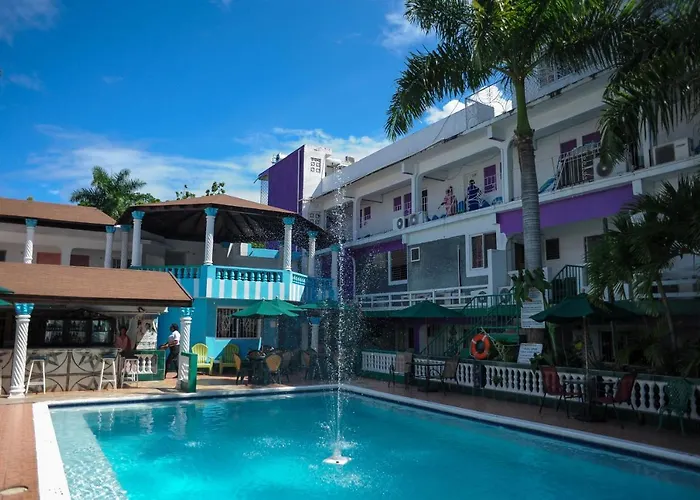 Glorianna Apartment
